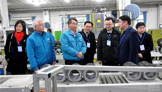 清華大學(xué)組織部副部長(zhǎng)來皖南電機(jī)考察 清華大學(xué)組織部副部長(zhǎng)來皖南電機(jī)考察