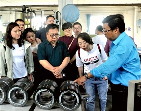 中機(jī)質(zhì)協(xié)副會(huì)長兼秘書長王建和到皖南電機(jī)參觀調(diào)研 中機(jī)質(zhì)協(xié)副會(huì)長兼秘書長王建和到皖南電機(jī)參觀調(diào)研