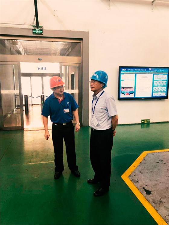 皖南電機(jī)董事長(zhǎng)一行來(lái)濟(jì)南二機(jī)床技術(shù)交流 皖南電機(jī)董事長(zhǎng)一行來(lái)濟(jì)南二機(jī)床技術(shù)交流