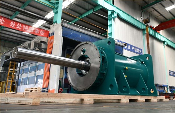 TYZS500系列鋰電砂磨機(jī)用水冷永磁直驅(qū)電機(jī) TYZS500系列鋰電砂磨機(jī)用水冷永磁直驅(qū)電機(jī)