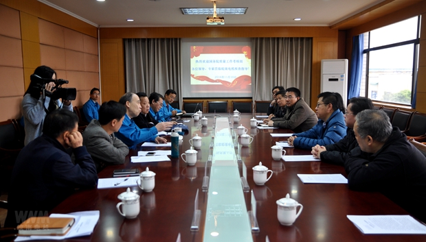 國(guó)務(wù)院質(zhì)量工作考核組來(lái)公司檢查指導(dǎo) 國(guó)務(wù)院質(zhì)量工作考核組來(lái)公司檢查指導(dǎo)