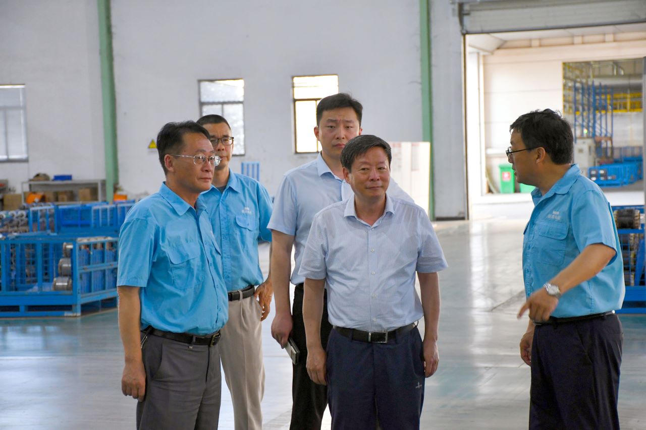 中機(jī)企協(xié)常務(wù)副會(huì)長楊一平來皖南電機(jī)調(diào)研指導(dǎo) 中機(jī)企協(xié)常務(wù)副會(huì)長楊一平來皖南電機(jī)調(diào)研指導(dǎo)