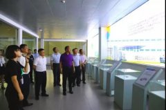 新疆若羌縣委副書記、縣長艾山江帶領(lǐng)考察團走