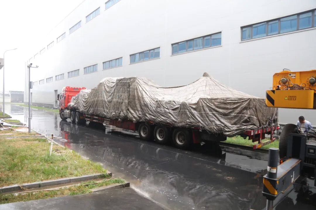 引進(jìn)新設(shè)備，助力新“智”造